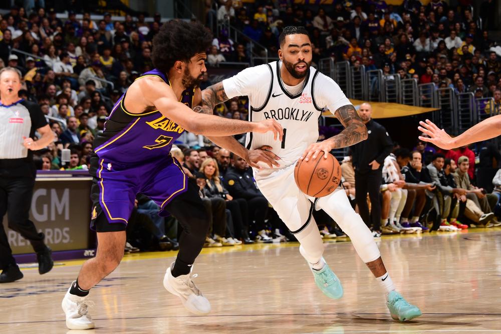 示着一场对 示着一场对