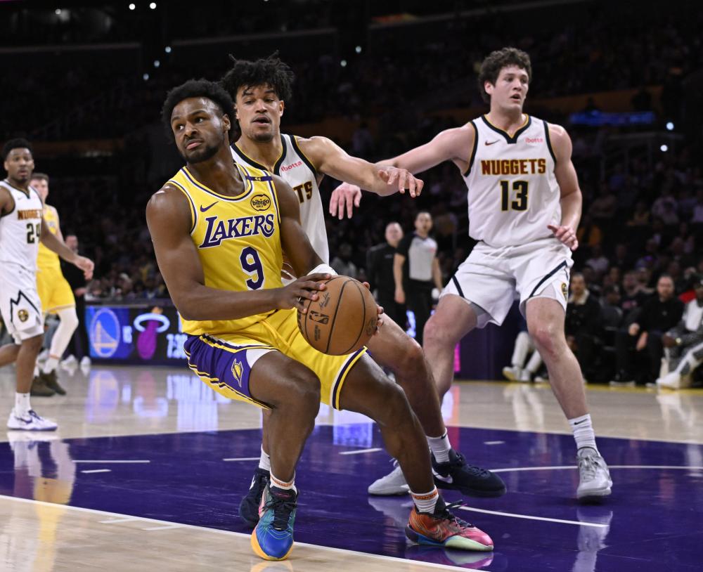 间表现出色 间表现出色